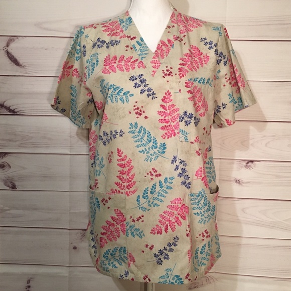 SB Scrubs Tops - SB Scrubs Leaf Print Scrub Top